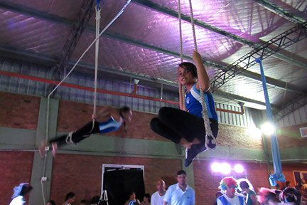 Club Atlético Madre del Pueblo - Acrobacia
